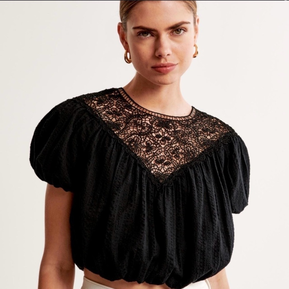 Abercrombie & Fitch Black Lace Women's Top NWT Bubble Hem Puff Sleeves Medium